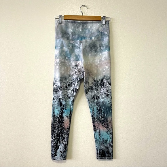 Evolution and Creation Women's Medium Active Leggings - Picture 3 of 6